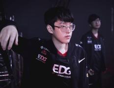 PG电子官网-EDG险胜C9，Faker极限生还后反打顶尖较量八强赛，留下经典瞬间