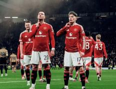 PG电子官方-曼联与切尔西争夺领先位置，近期足球比赛紧张激烈的简单介绍