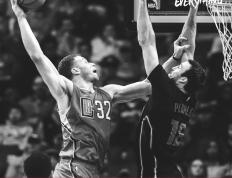 PG电子官网入口-火箭客场负于黄蜂，吞下两连败