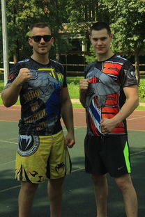 PG电子线上登入-恩菲尔德核心球员体能恢复，备战河床