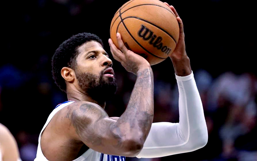 PG在线网站-网球球星出席快船主场比赛