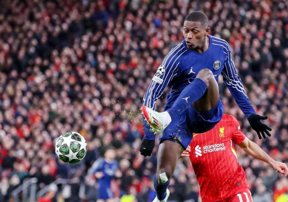 PG在线网站-惊心动魄的绝杀时刻，球队以微弱优势摘得胜利果实！