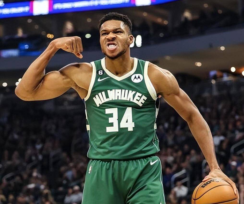 PG中国登录入口-雄鹿爆冷雷霆,西蒙斯三分雨点燃全场