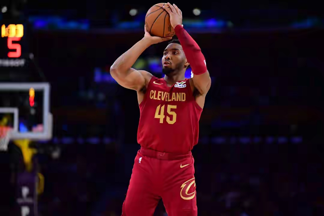 PG中国登录入口-关于四川队翻盘76人，米切尔统治全场的信息